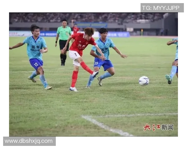 足球星光辉瞬间尽在眼前捕捉他们的精彩瞬间与激情时刻